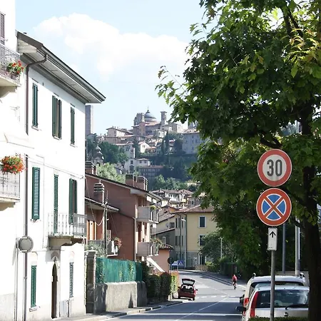 Via Maironi Da Ponte