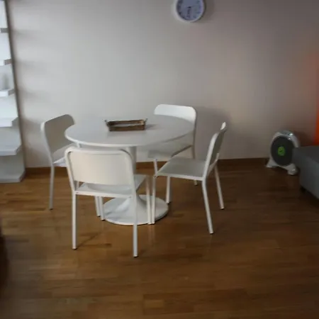 Via Maironi Da Ponte Apartment